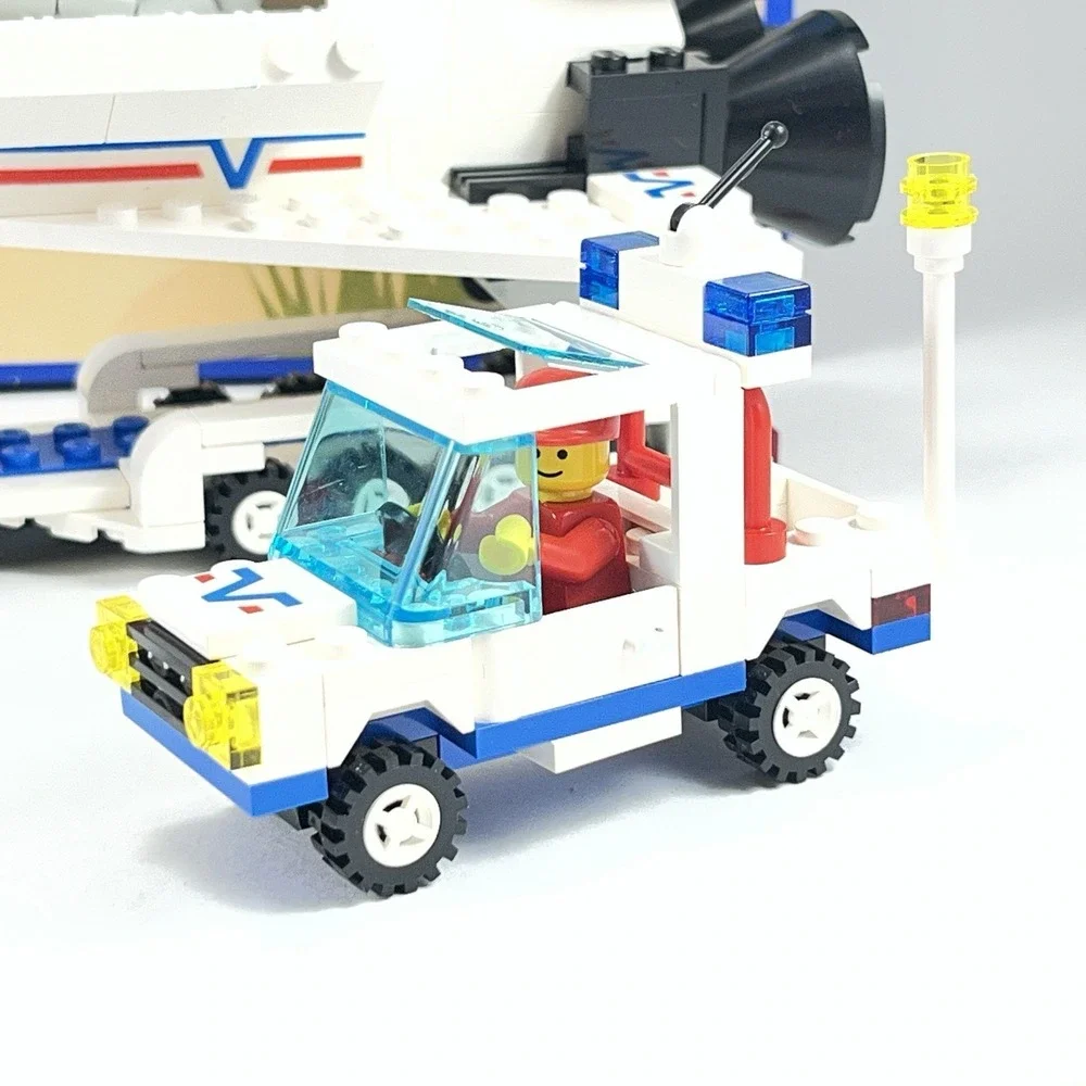 LEGO 6346 Shuttle Launching Crew Flight Manual Box Vintage Space Ship